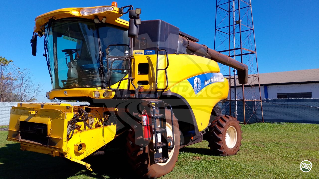 COLHEITADEIRA NEW HOLLAND CR 9060 Palmitrac - New Holland PALMEIRA DAS MISSOES RIO GRANDE DO SUL RS